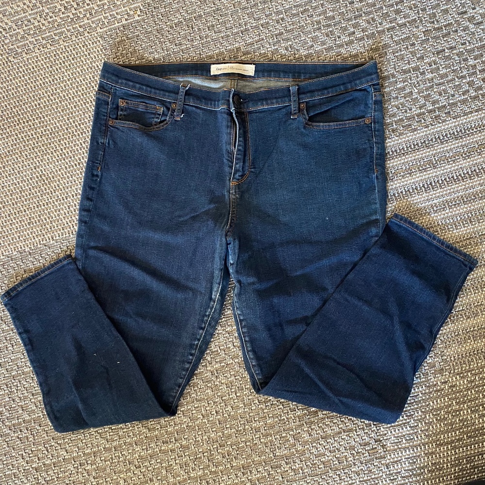 Gap skinny jeans (size 34R)